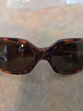 Quiksilver Tortoiseshell Sunglasses with Brown Lenses